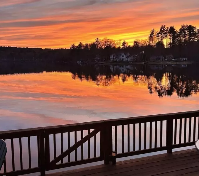 28 Downey Street, Hopkinton, MA 01748