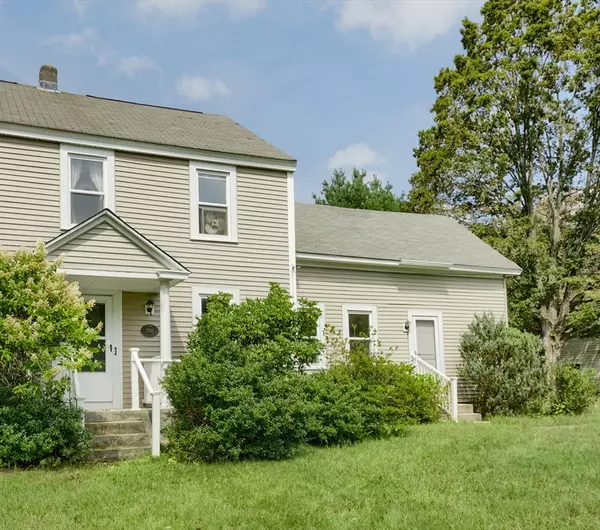 West Boylston, MA 01583,15 Reed St. B #2