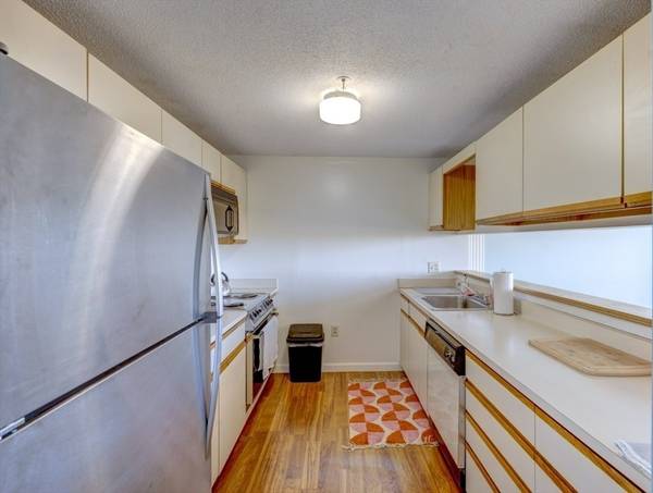 Quincy, MA 02169,1 Adams St #707