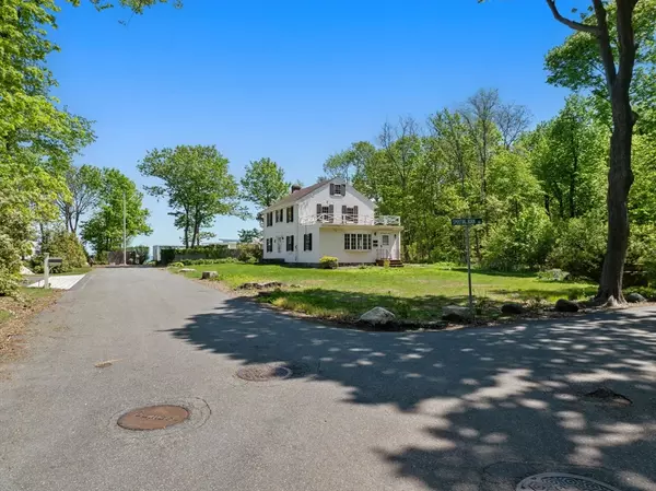 Nahant, MA 01908,43 Pleasant Street