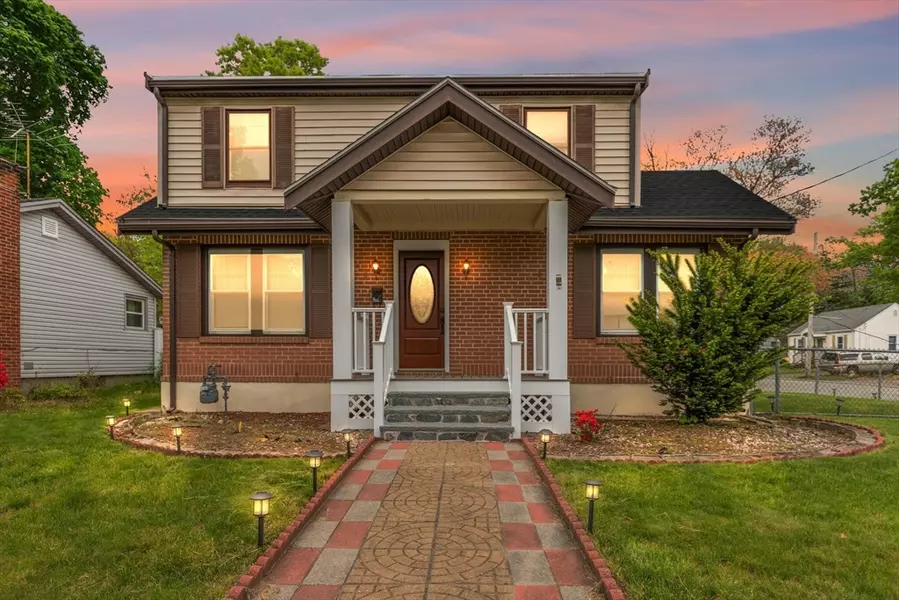 59 N Leyden St, Brockton, MA 02302