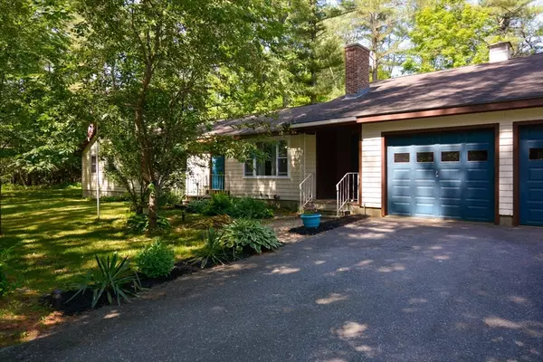 Sterling, MA 01564,1 Quail Roost Drive