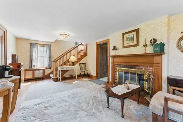 Wilbraham, MA 01095,56 Springfield St