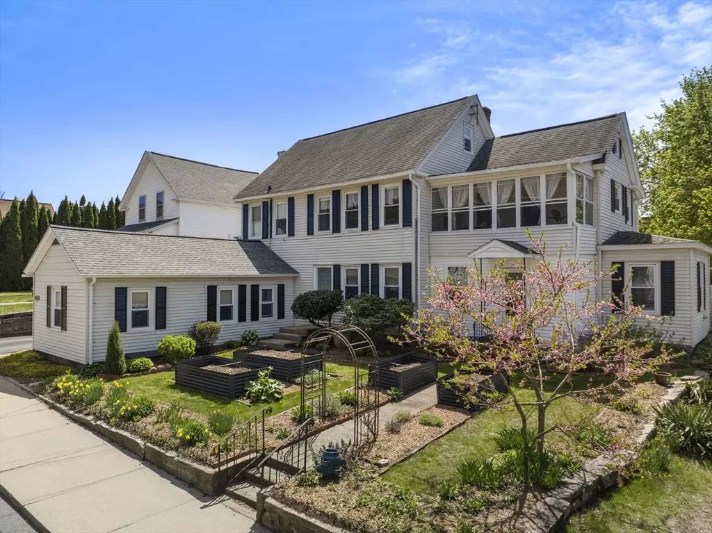 Northbridge, MA 01534,72-76 School Street