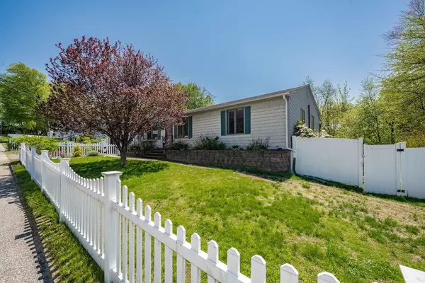 Chicopee, MA 01020,57 Parenteau Dr