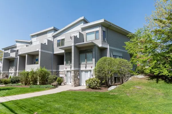 Brookline, MA 02467,769 Heath St. #Unit 769