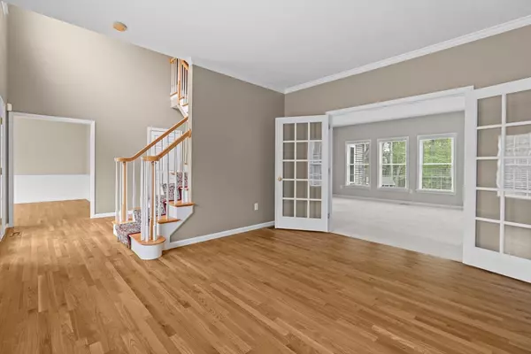 Hopedale, MA 01747,13 Larkin Lane