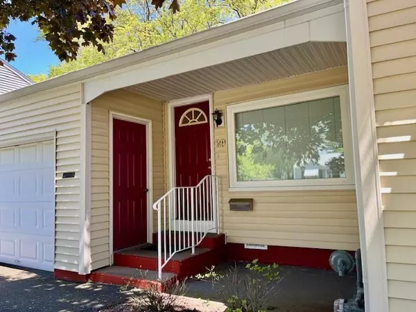 Chicopee, MA 01020,29 Barby Ave