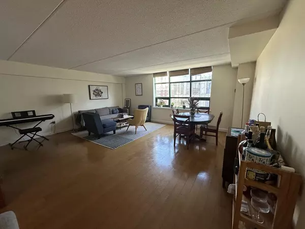 108 Peterborough Street #7E, Boston, MA 02215