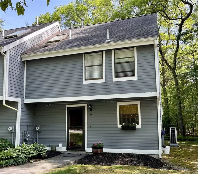 19 Greenwood Village St #19, Easton, MA 02356