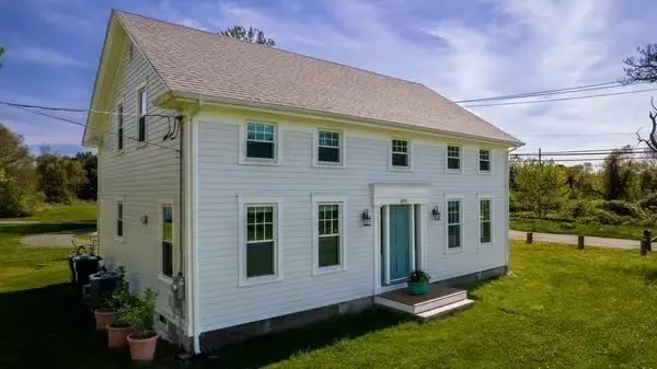 Dartmouth, MA 02748,392 Slades Corner Road