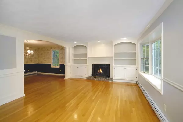 Boxborough, MA 01719,66 Inches Brook Lane