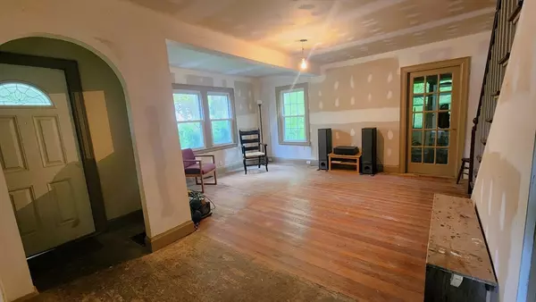 Uxbridge, MA 01569,72 Sylvan Rd