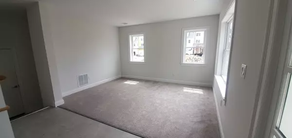 Raynham, MA 02767,0 Oxbow Road #17-2