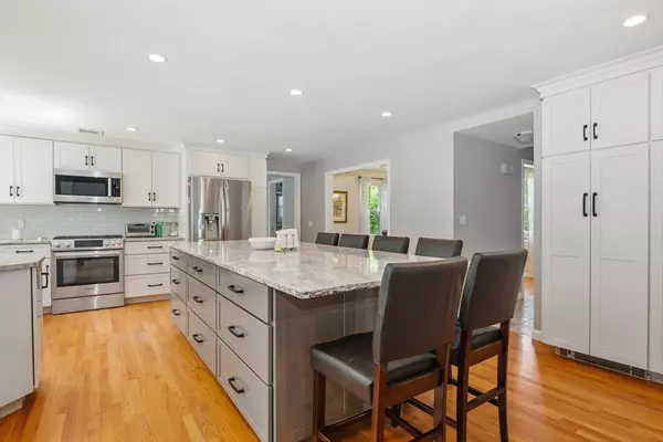 Natick, MA 01760,6 Wight Farm Rd