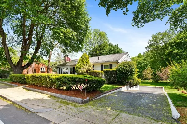 Winchester, MA 01890,703 Washington St