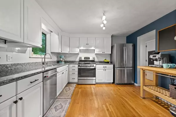 Medford, MA 02155,93 Cedar Rd N