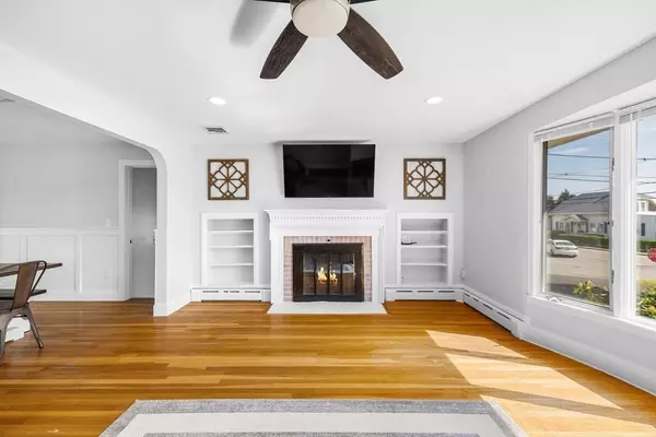Somerset, MA 02726,527 Brayton Ave