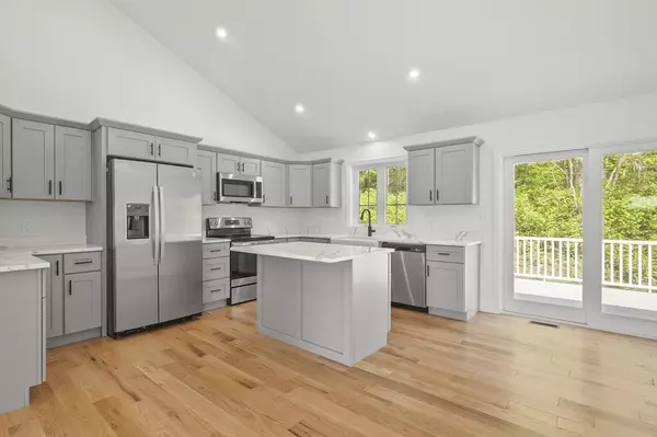 Dudley, MA 01571,32 Mill Road