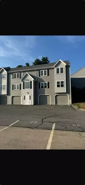 84 Tennis Plaza Rd #58, Dracut, MA 01826