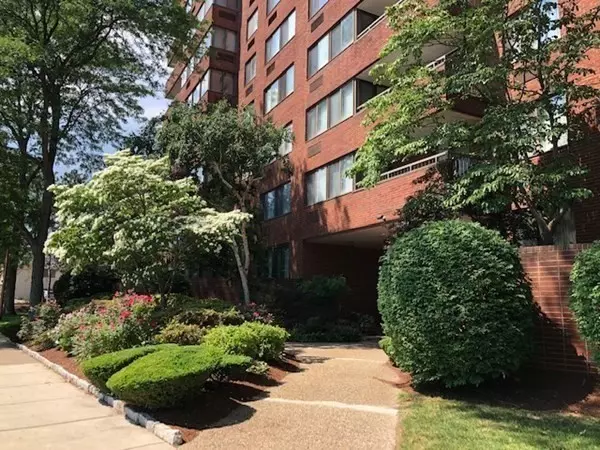 Quincy, MA 02169,77 Adams St #1201