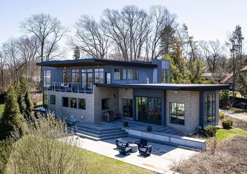 85 Forbes Rd, Milton, MA 02186