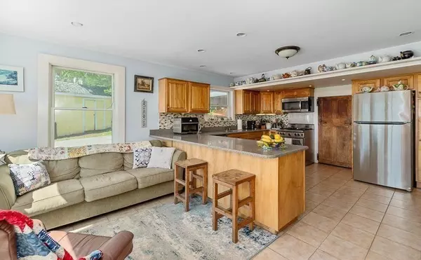 Gloucester, MA 01930,205 Western Avenue