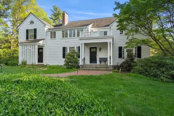 Weston, MA 02493,49 Newton St