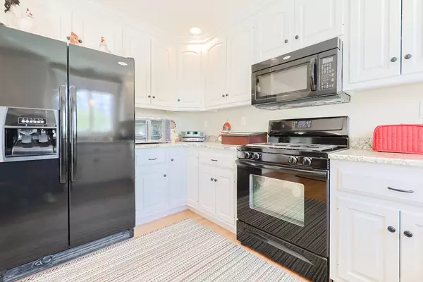 36 Edmonds Circle #36 Northbridge, MA 01588