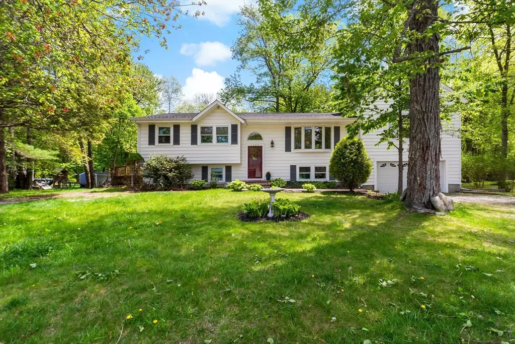 Dighton, MA 02764,1325 Rebecca Rd
