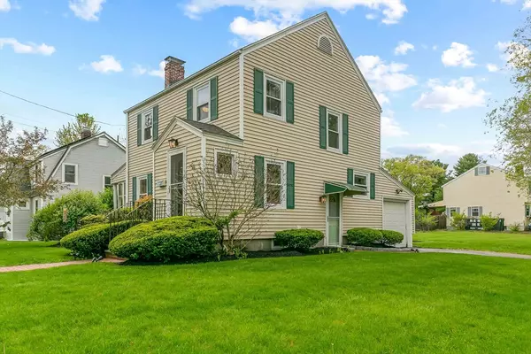 Chelmsford, MA 01824,74 Linwood St