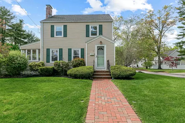 74 Linwood St, Chelmsford, MA 01824