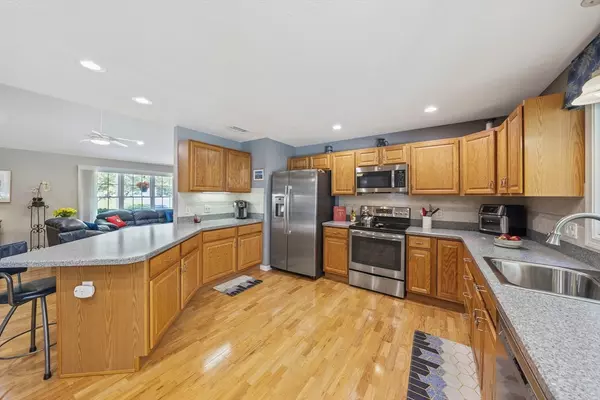 Easton, MA 02375,19 Kathleen Grant Rd