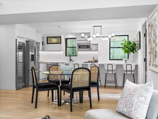 Wellesley, MA 02482,8 Wiswall #8