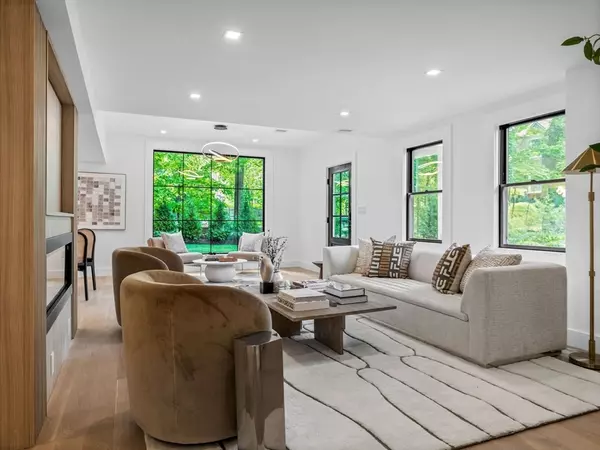 Wellesley, MA 02482,8 Wiswall #8