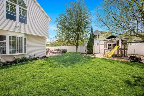 Amesbury, MA 01913,37 Mill Street