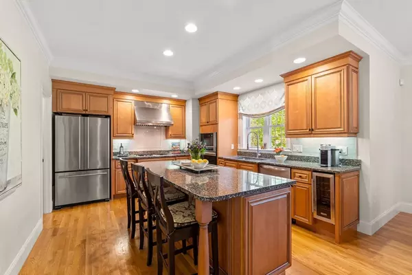 North Andover, MA 01845,9 Chatham Cir