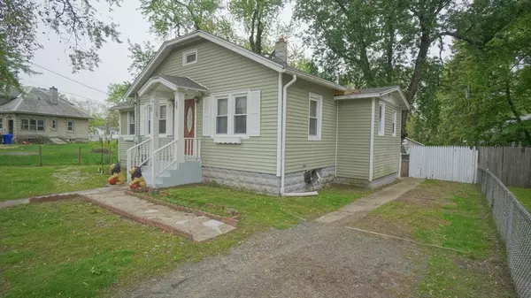 Springfield, MA 01109,15 Viola St.