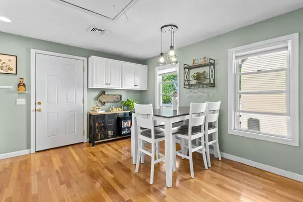 Malden, MA 02148,353 Medford St #2