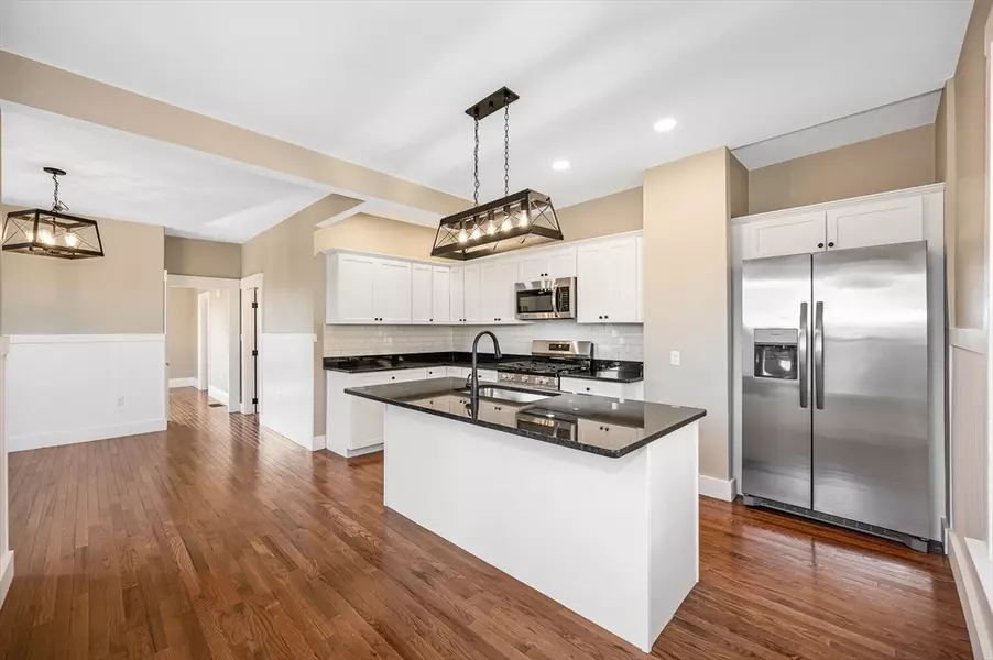 11-13 Read St, Lowell, MA 01850