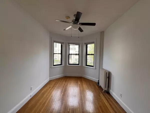 Boston, MA 02134,39 Glenville Ave #3