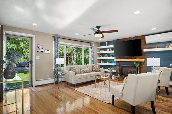 Chelmsford, MA 01824,5 Diane Lane