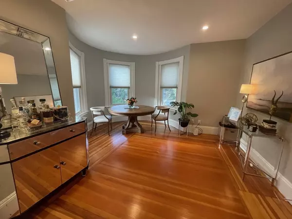 Arlington, MA 02476,1253 Massachusetts Ave #2