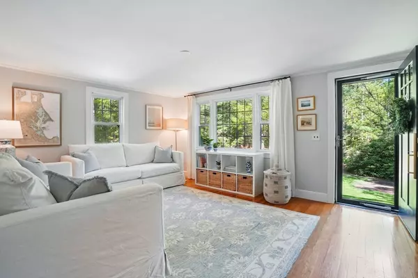 Duxbury, MA 02332,167 Cross St