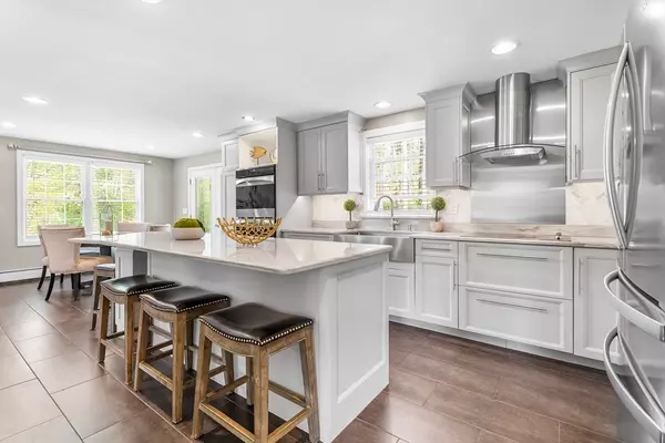 Wareham, MA 02576,95 Fearing Hill Rd
