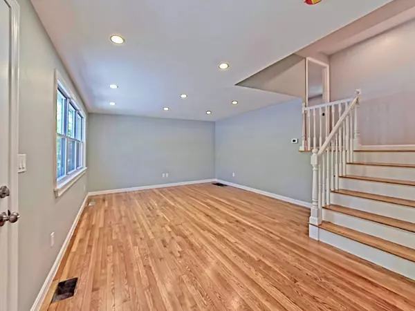 Stoughton, MA 02072,710 Central St