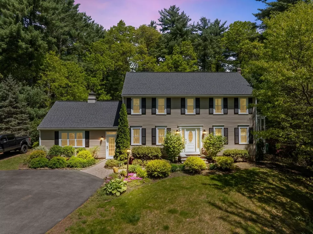Bridgewater, MA 02324,25 Dominique Dr