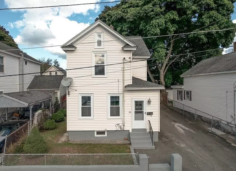 25 Dana St, Lowell, MA 01850