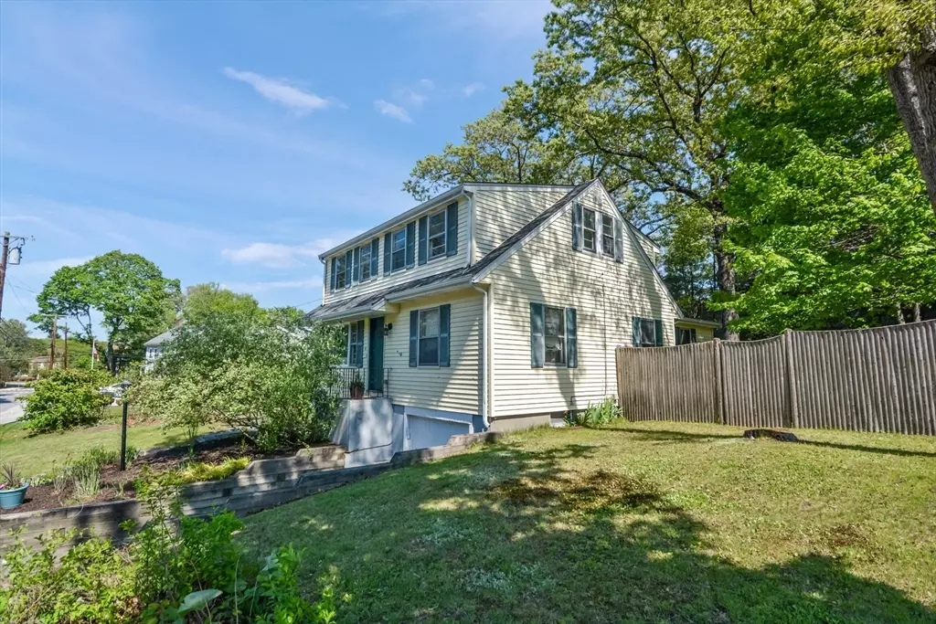 Natick, MA 01760,8 Hammond Rd