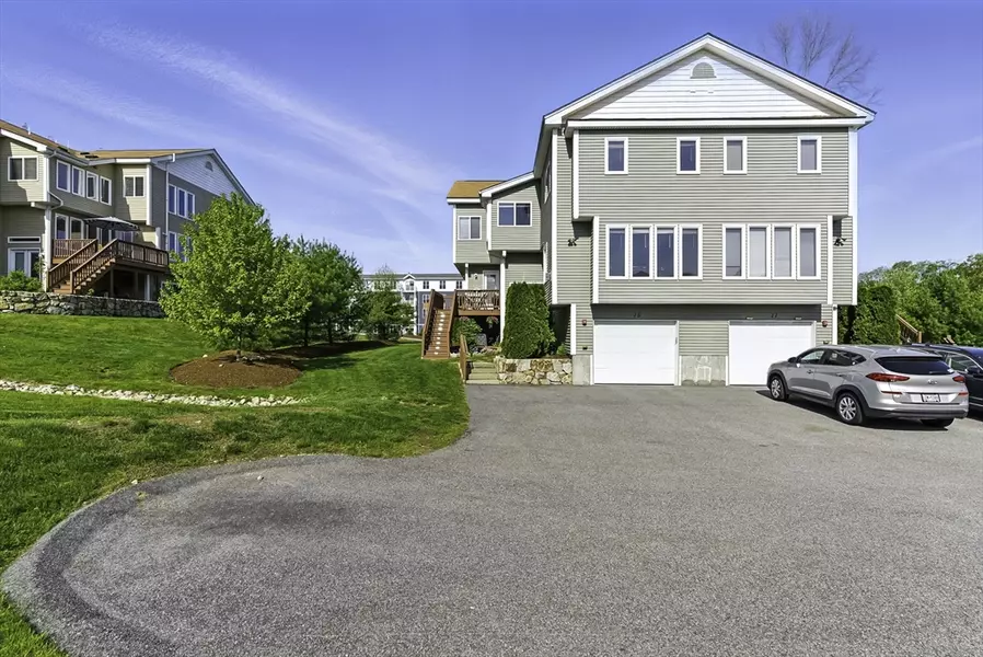 15 Queen Isabella Way #15, Ashland, MA 01721